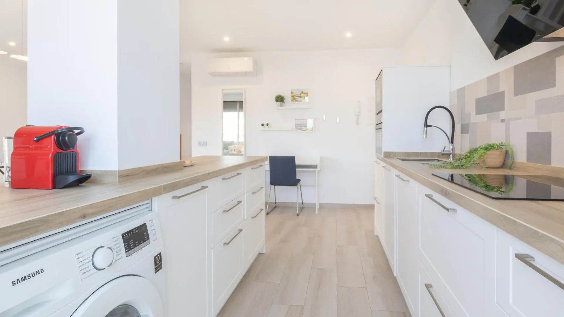 Marbella Center 100M From The Beach - Happy Rentals